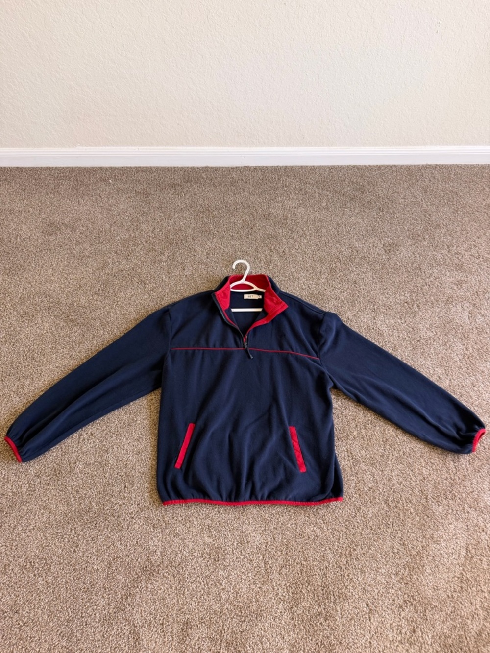 SET Active Navy Microfleece Pullover with Red Accents